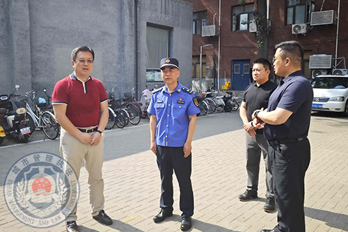 市城管执法局党委书记、局长韩利到海淀区甘家口街道调研