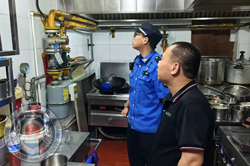 城管执法部门持续推进燃气安全隐患排查